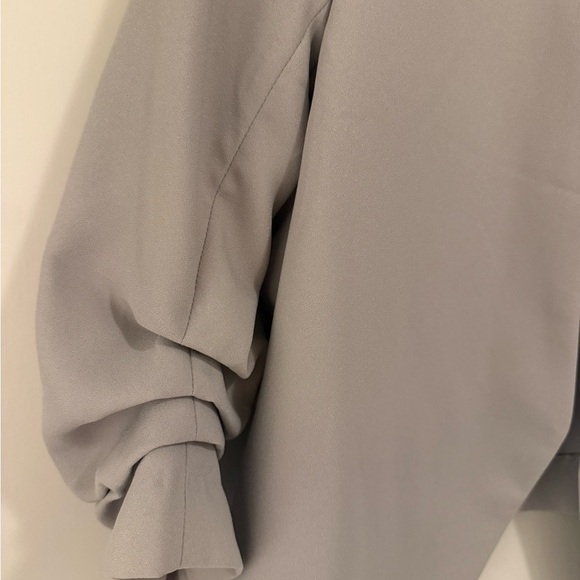 Rachel Zoe Women's Light Gray Blazer - Picture 2 of 4